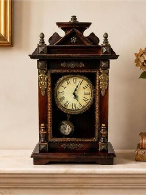 Vintage Style Wooden Mantle Clock with Pendulum – Tested & Working
